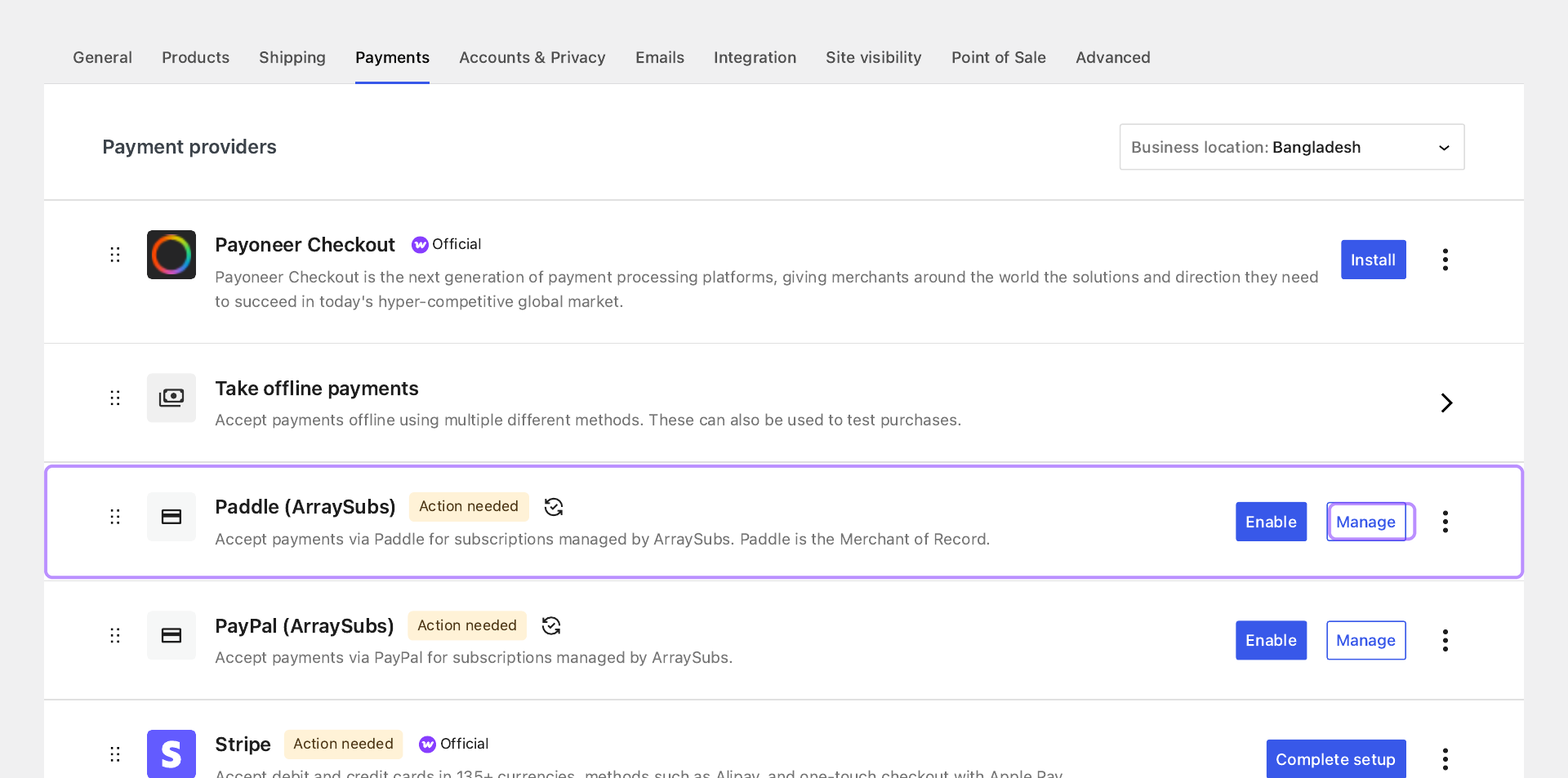 Annotated WooCommerce payment-method list identifying Paddle (ArraySubs) and its Manage action.